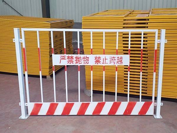 竖管基坑护栏 竖管基坑护栏